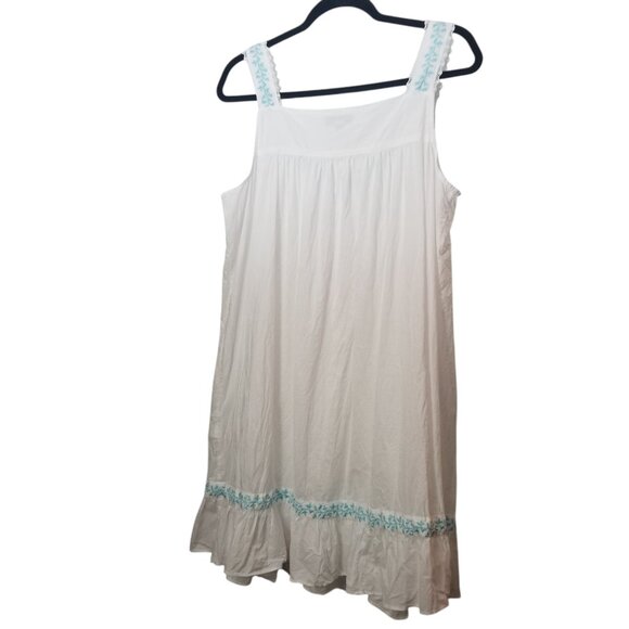 Eileen West Women's Floral Nightgowns Bundle of 2 Prairie Croquette Sz M - Picture 8 of 10